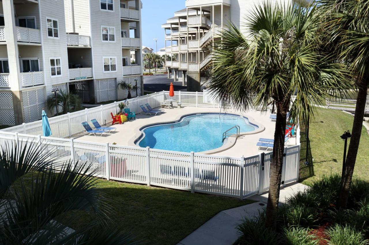 Baywatch F2 Apartment เพนซาโคลาบีช ภายนอก รูปภาพ