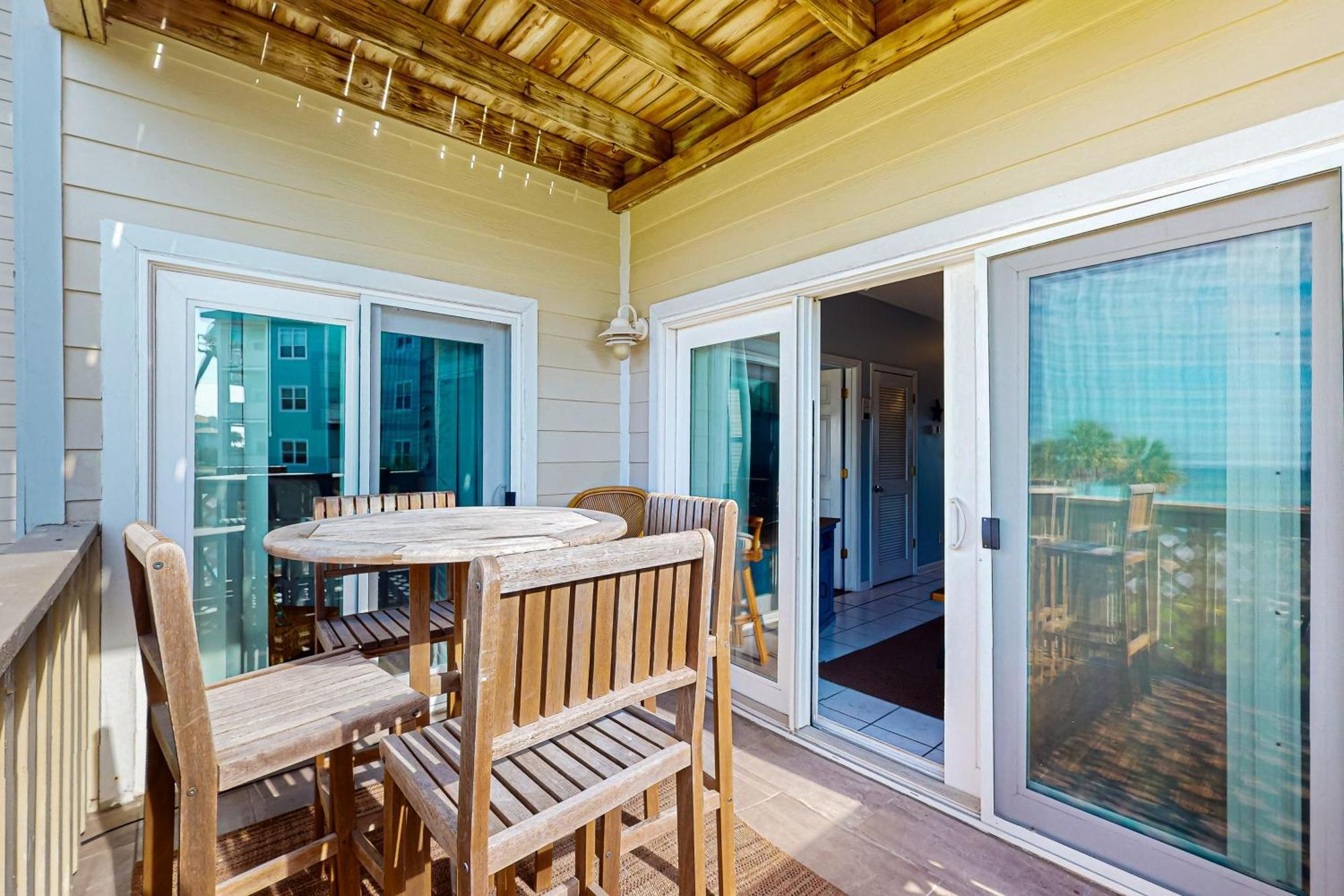 Baywatch F2 Apartment เพนซาโคลาบีช ภายนอก รูปภาพ